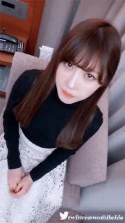 BB看起来很乾净的学院美女大尺度私拍